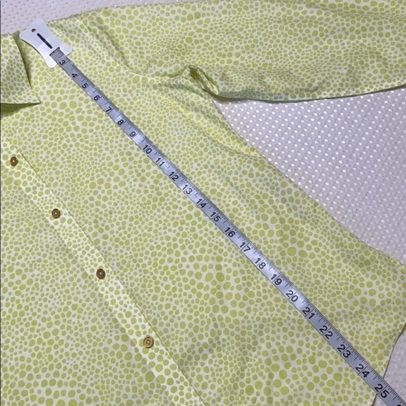 𝅺CHICO’S No-Iron Button Front Shirt Size 0 - Picture 5 of 8
